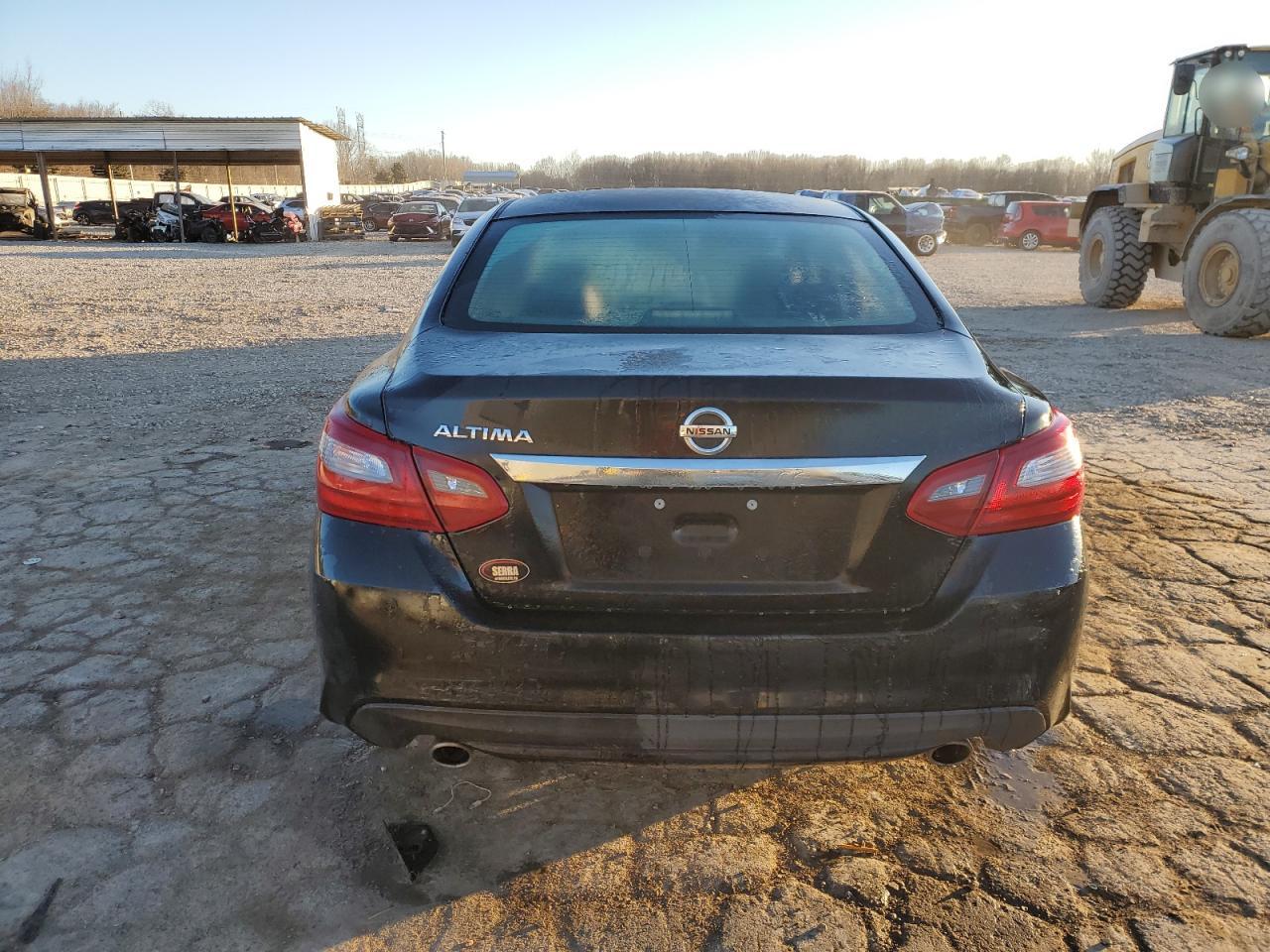 2018 Nissan Altima - Image 6