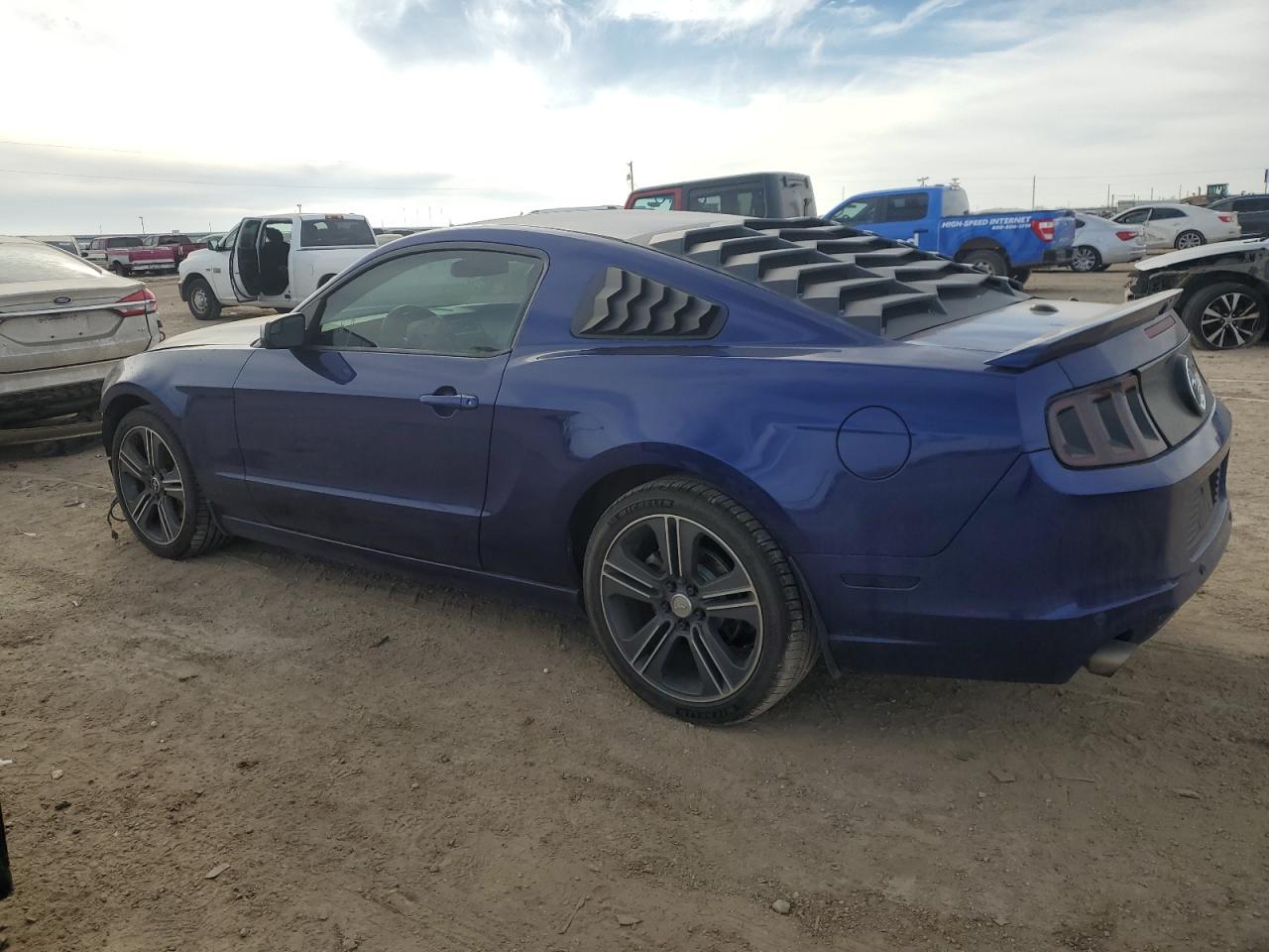 2013 Ford Mustang - Image 2