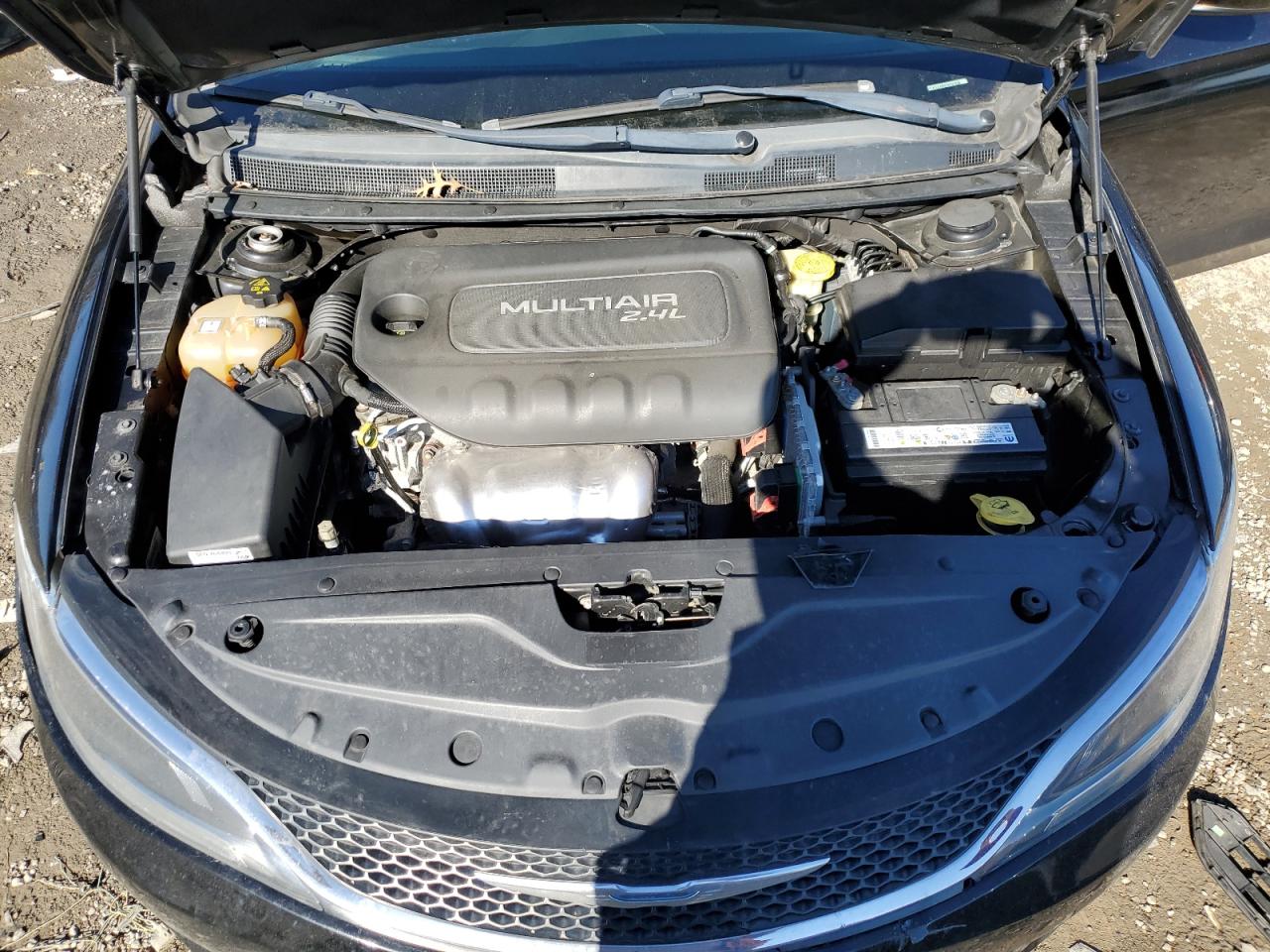 2015 Chrysler 200 - Image 12