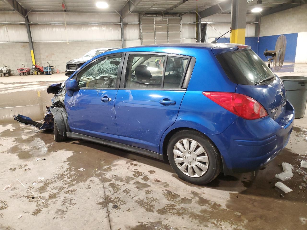 2009 Nissan Versa - Image 2