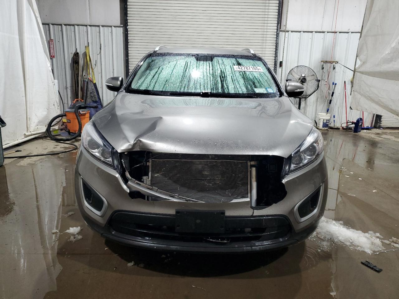 2017 Kia Sorento - Image 5