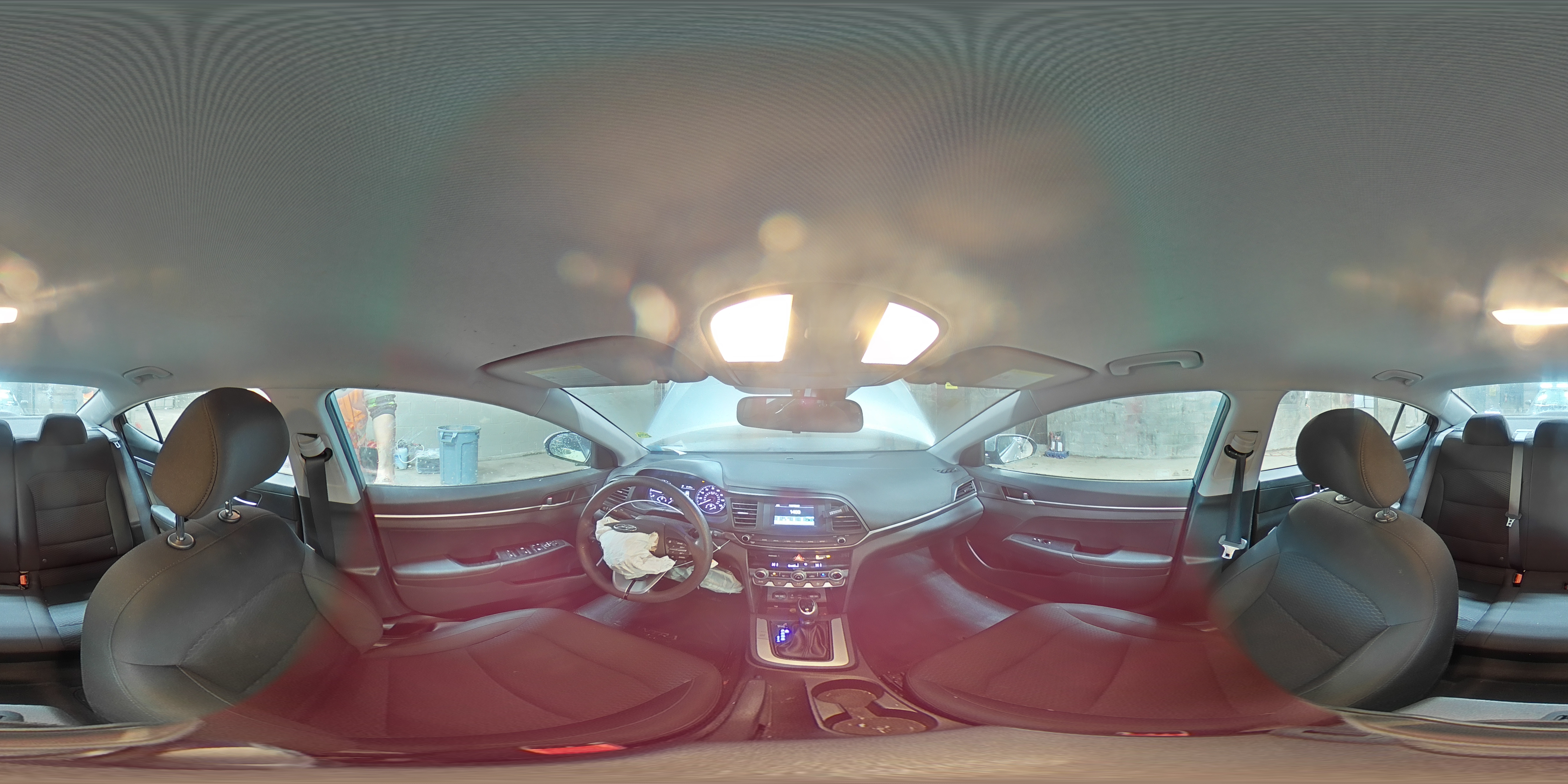 2020 Hyundai Elantra - Image 13