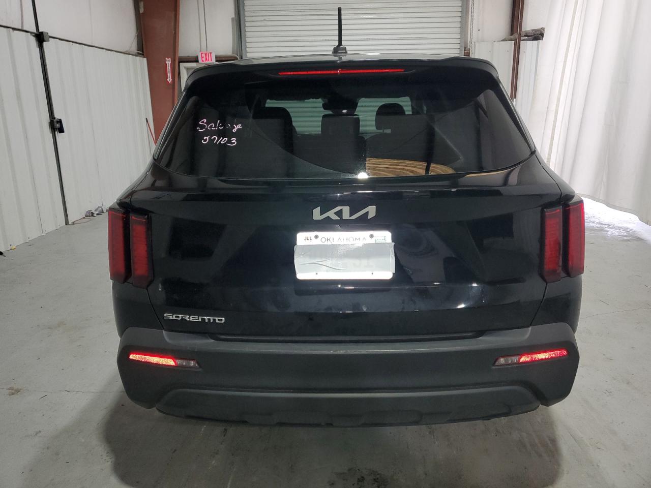 2023 Kia Sorento - Image 6