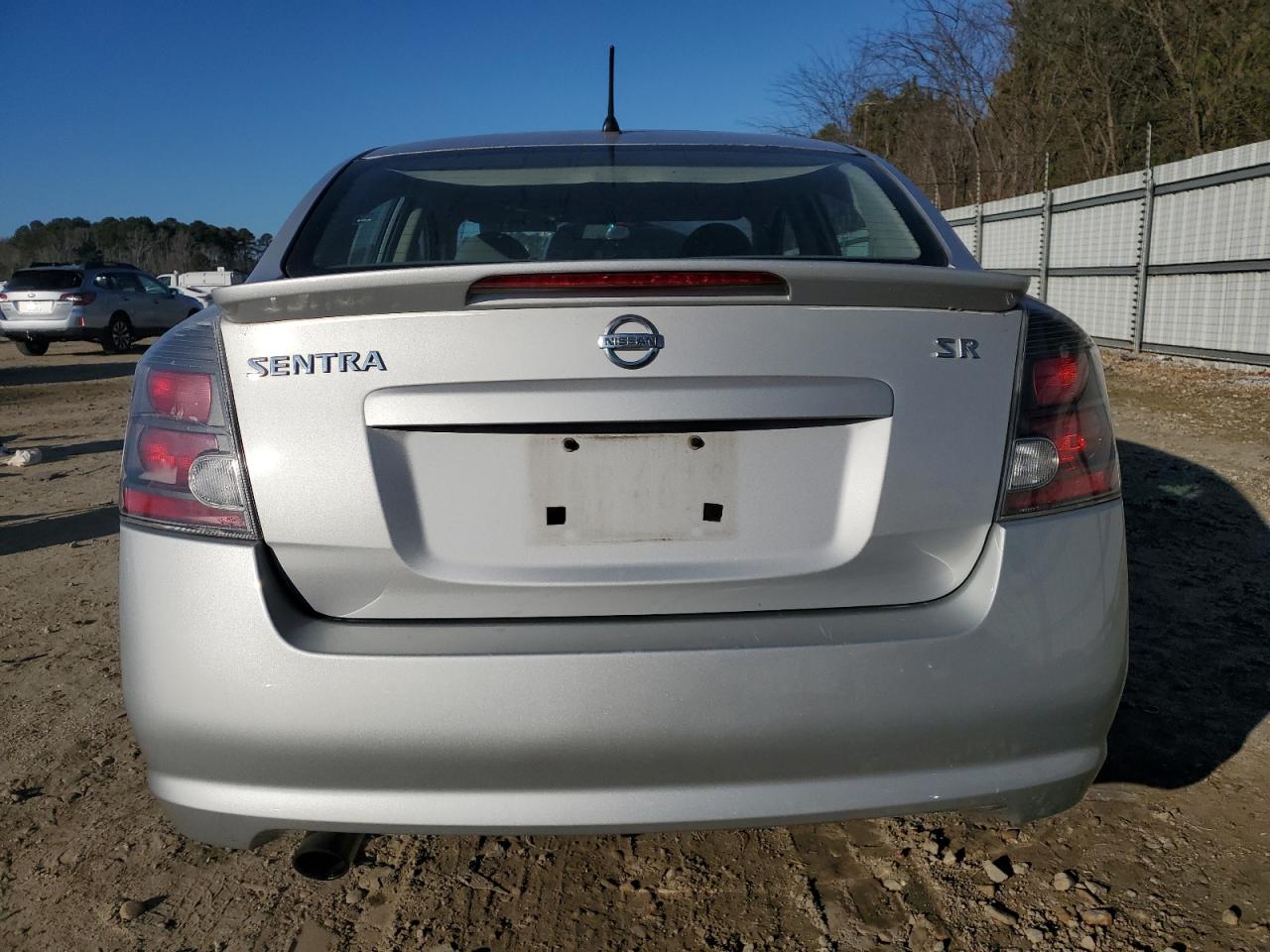 2010 Nissan Sentra - Image 6