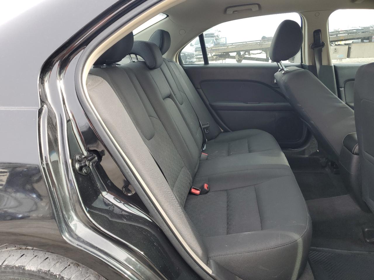 2012 Ford Fusion - Image 10