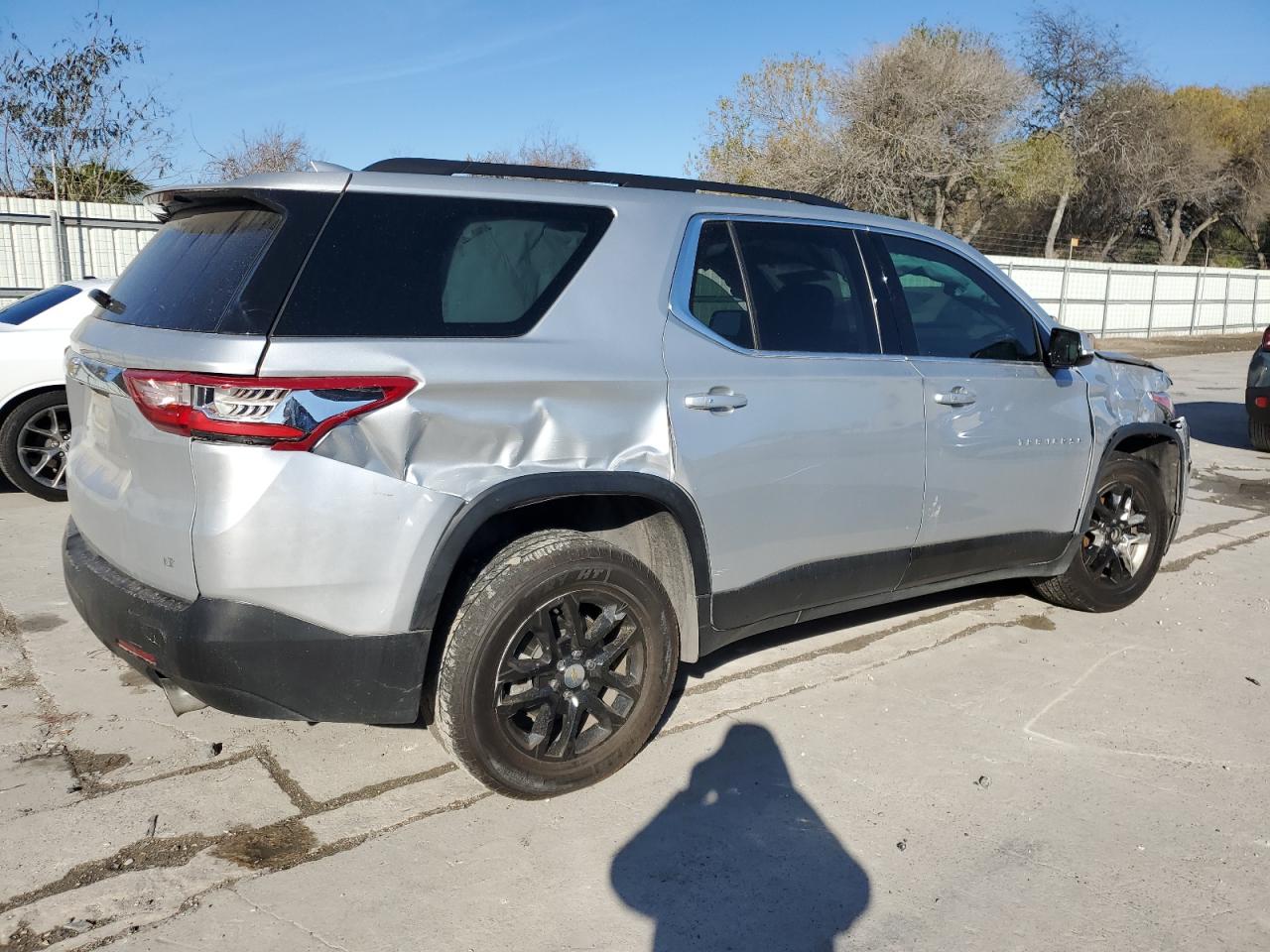 2019 Chevrolet Traverse - Image 3