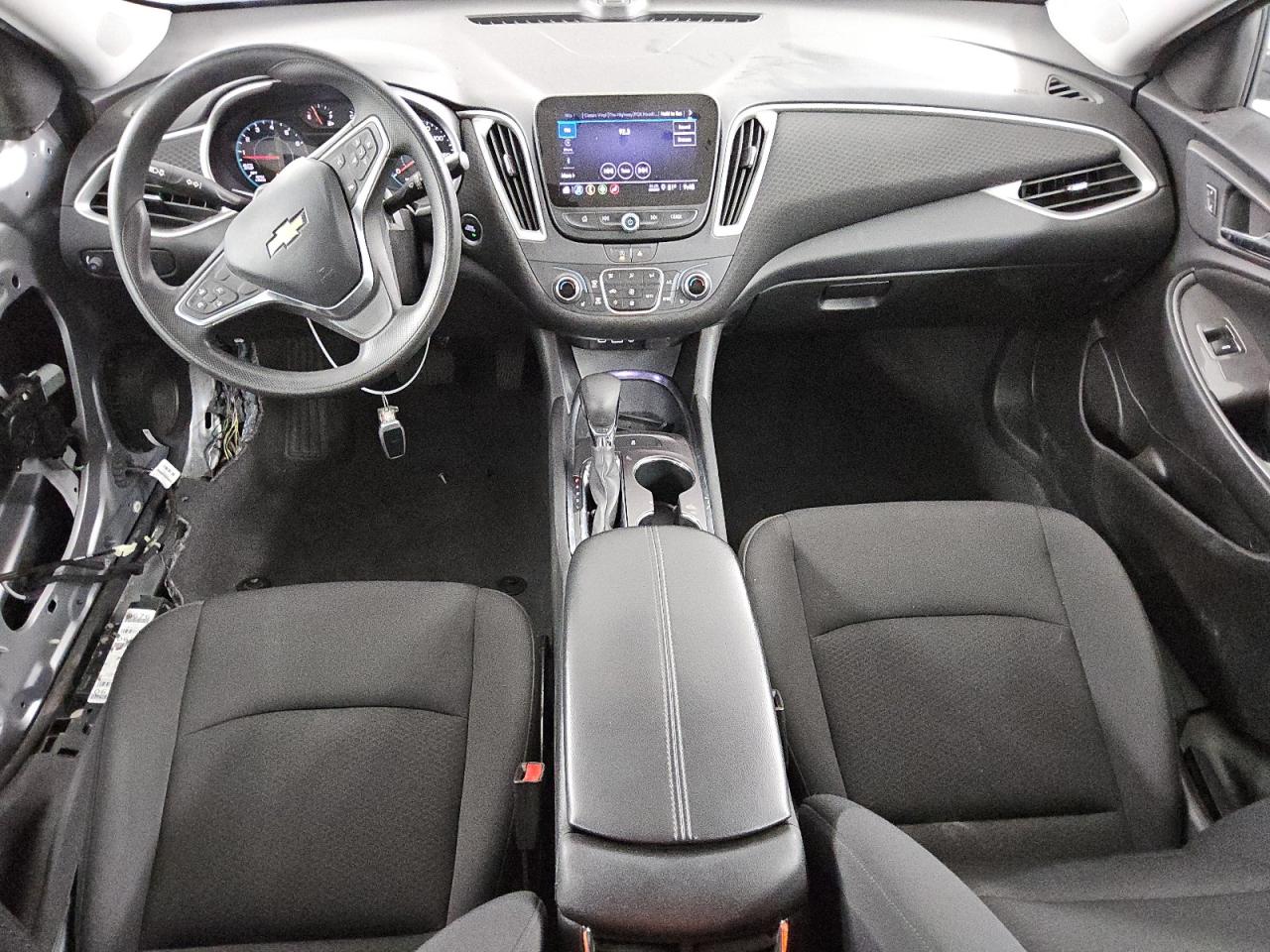 2022 Chevrolet Malibu - Image 8