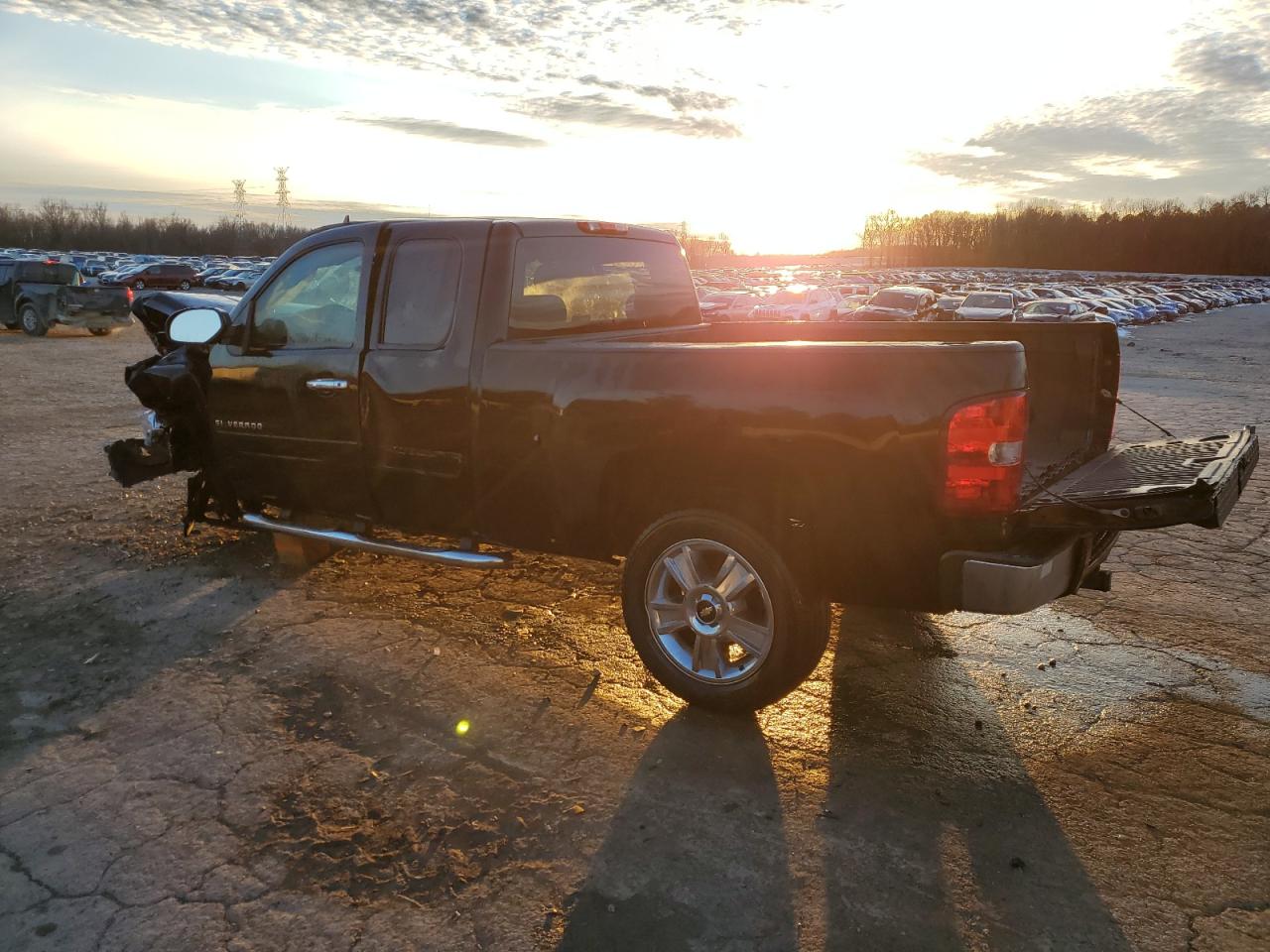 2012 Chevrolet Silverado - Image 2