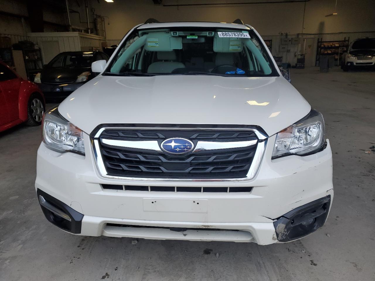 VIN JF2SJAGC6JH530876 2018 SUBARU FORESTER no.5