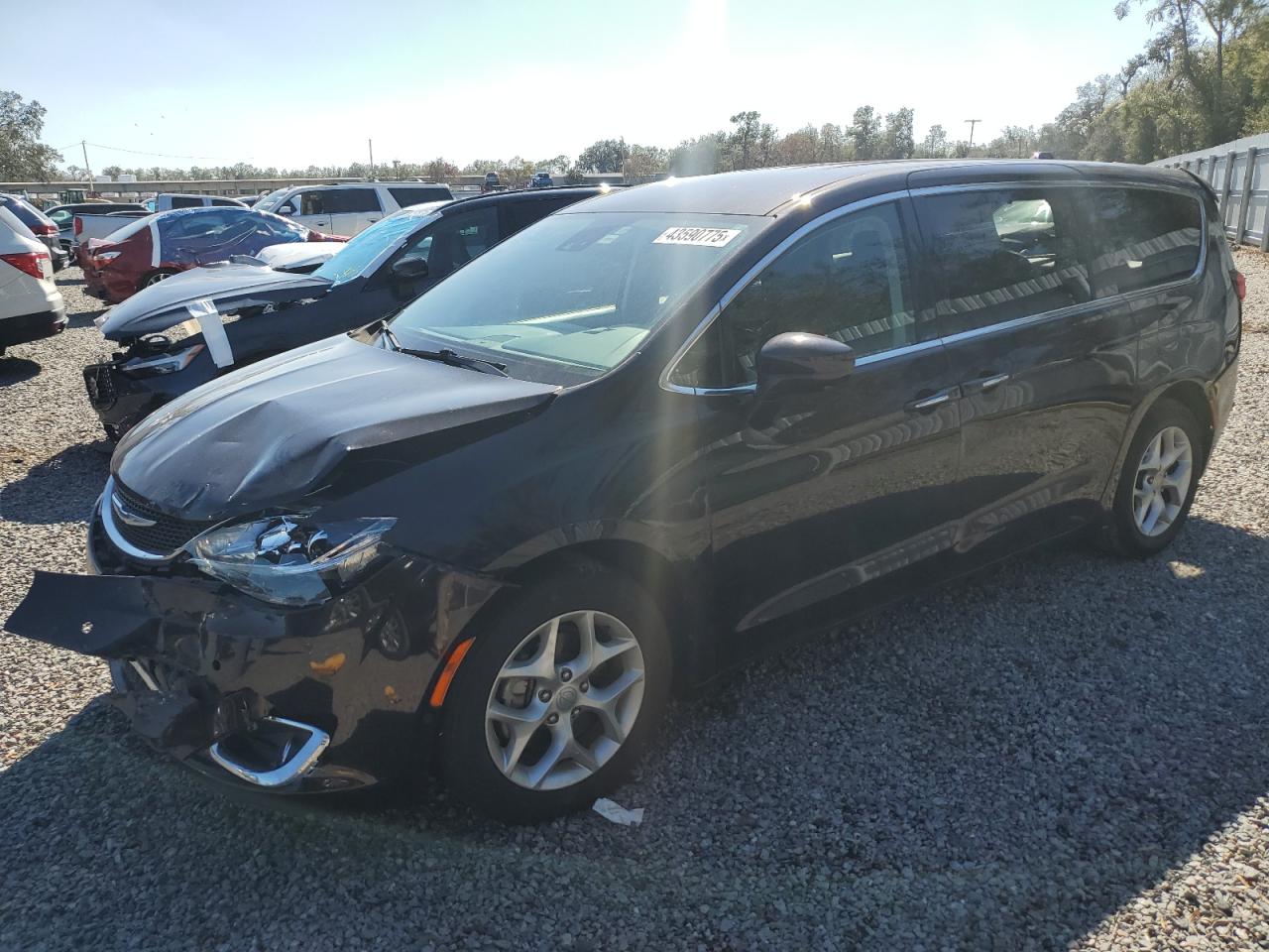 2019 Chrysler Pacifica - Image 1