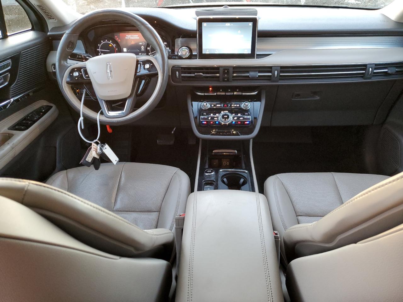 2020 Lincoln Corsair - Image 8