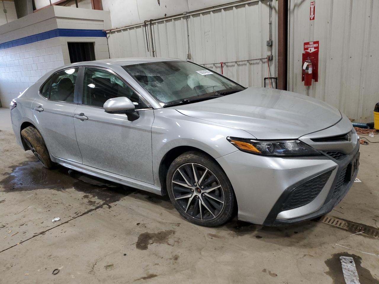 2021 Toyota Camry - Image 4