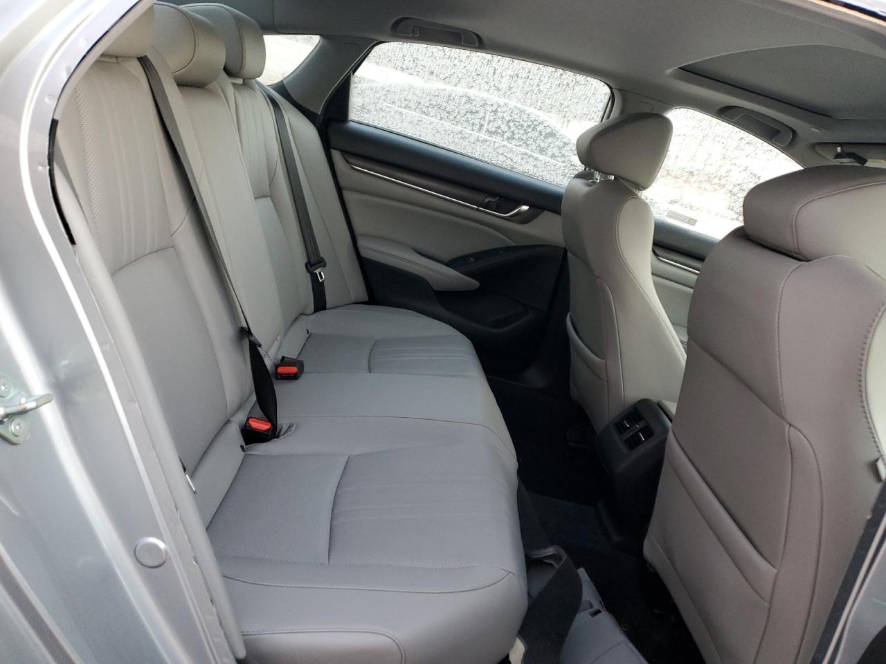 2020 Honda Accord - Image 10