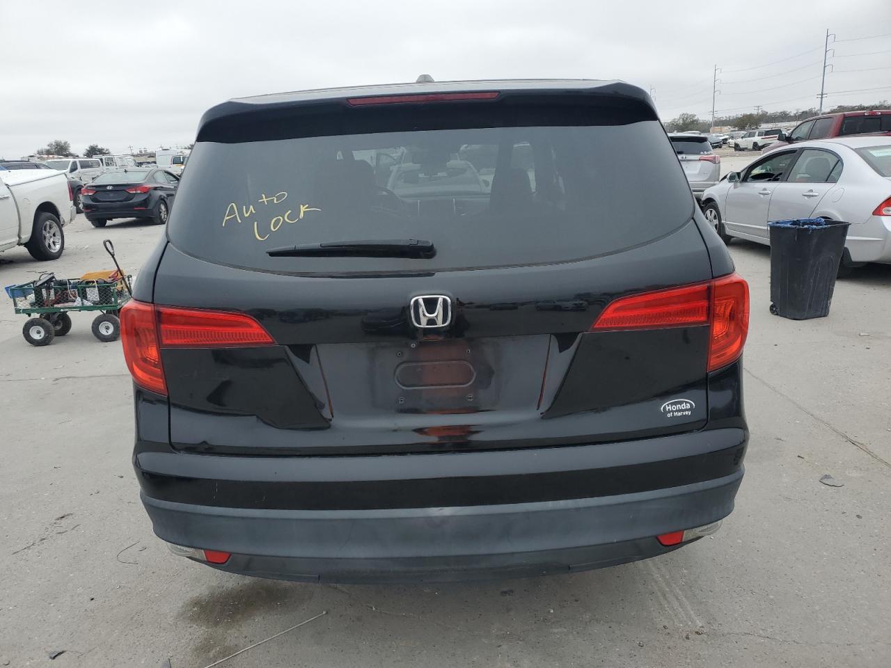 2017 Honda Pilot - Image 6