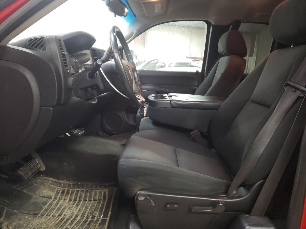 2012 Chevrolet Silverado - Image 7