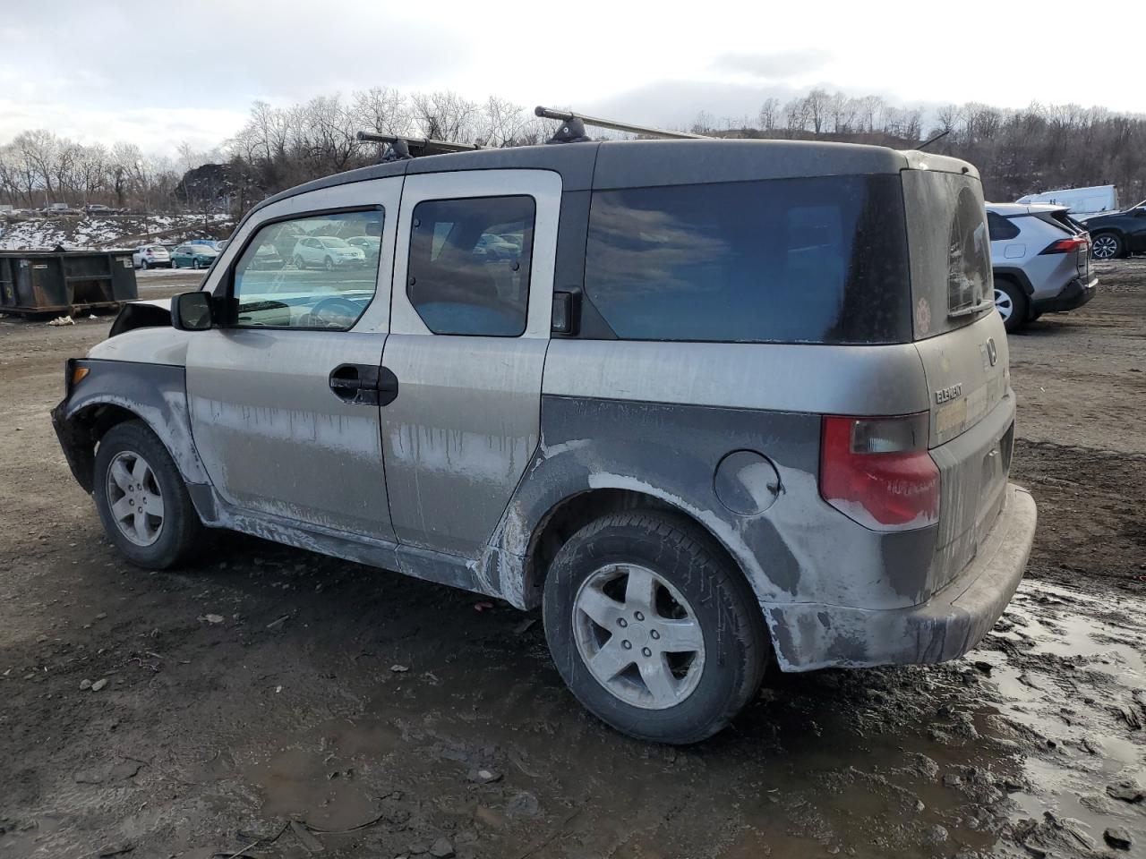 2004 Honda Element - Image 2