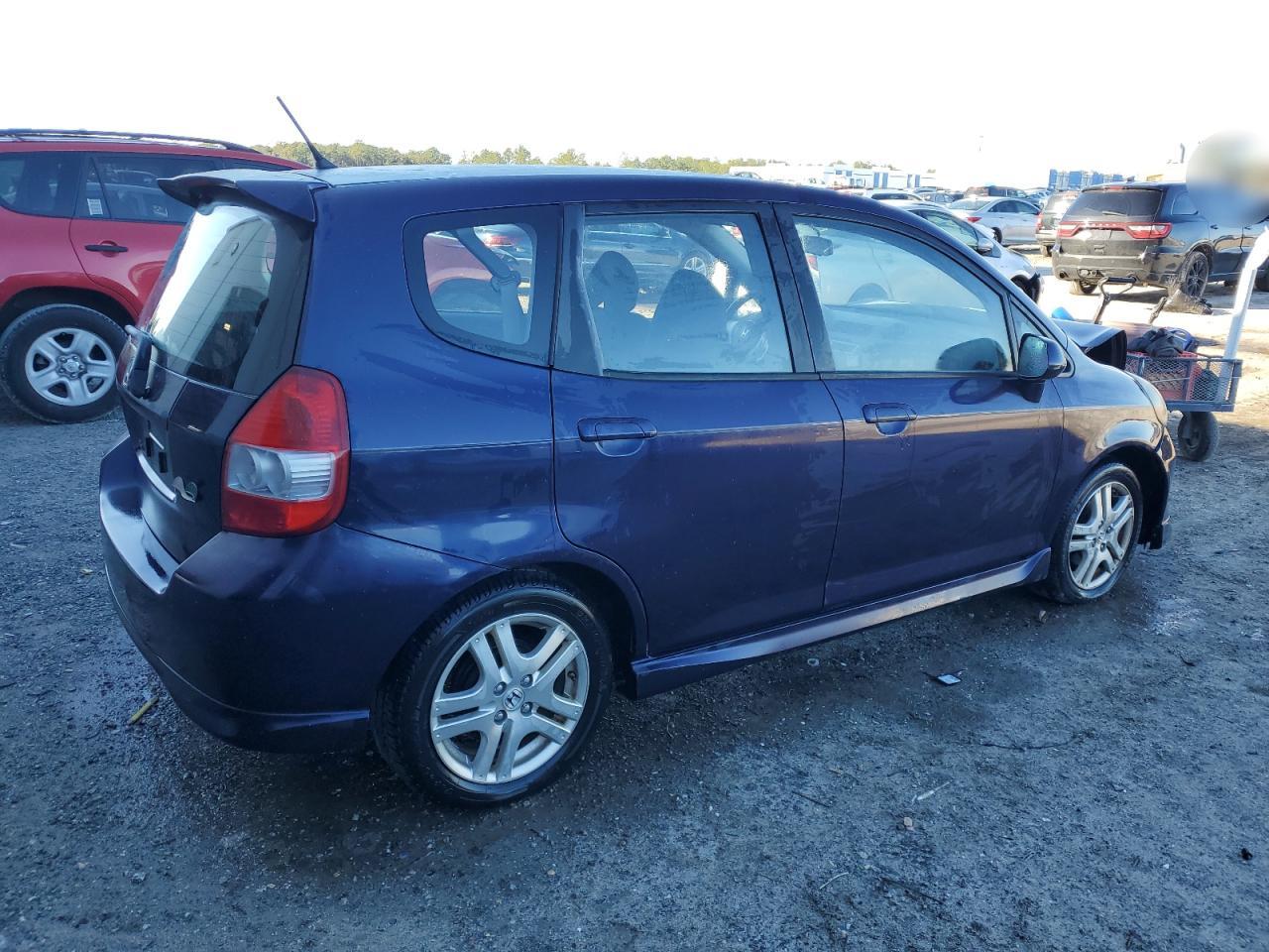 2008 Honda Fit - Image 3
