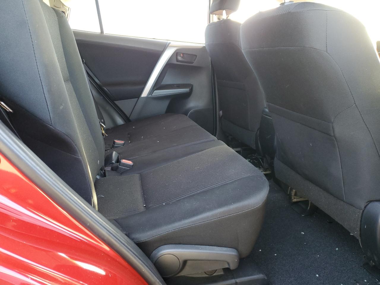 2016 Toyota RAV 4 - Image 11