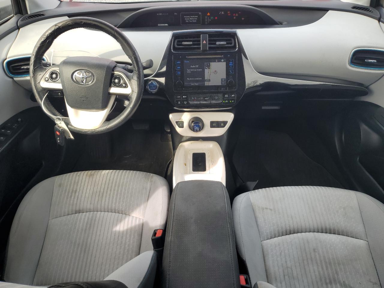 2016 Toyota Prius - Image 8