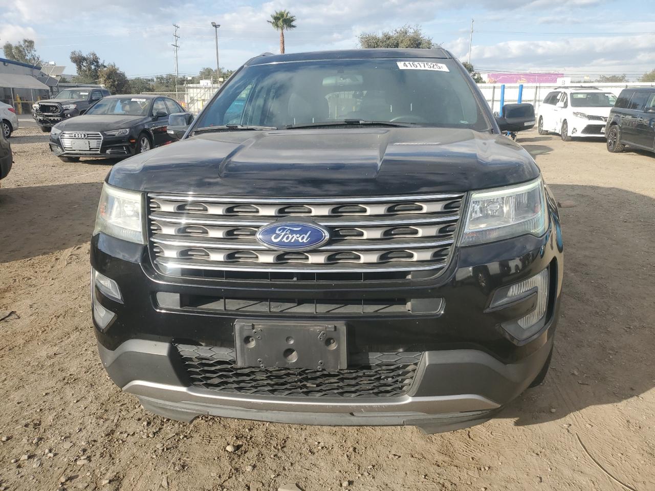2017 Ford Explorer - Image 5