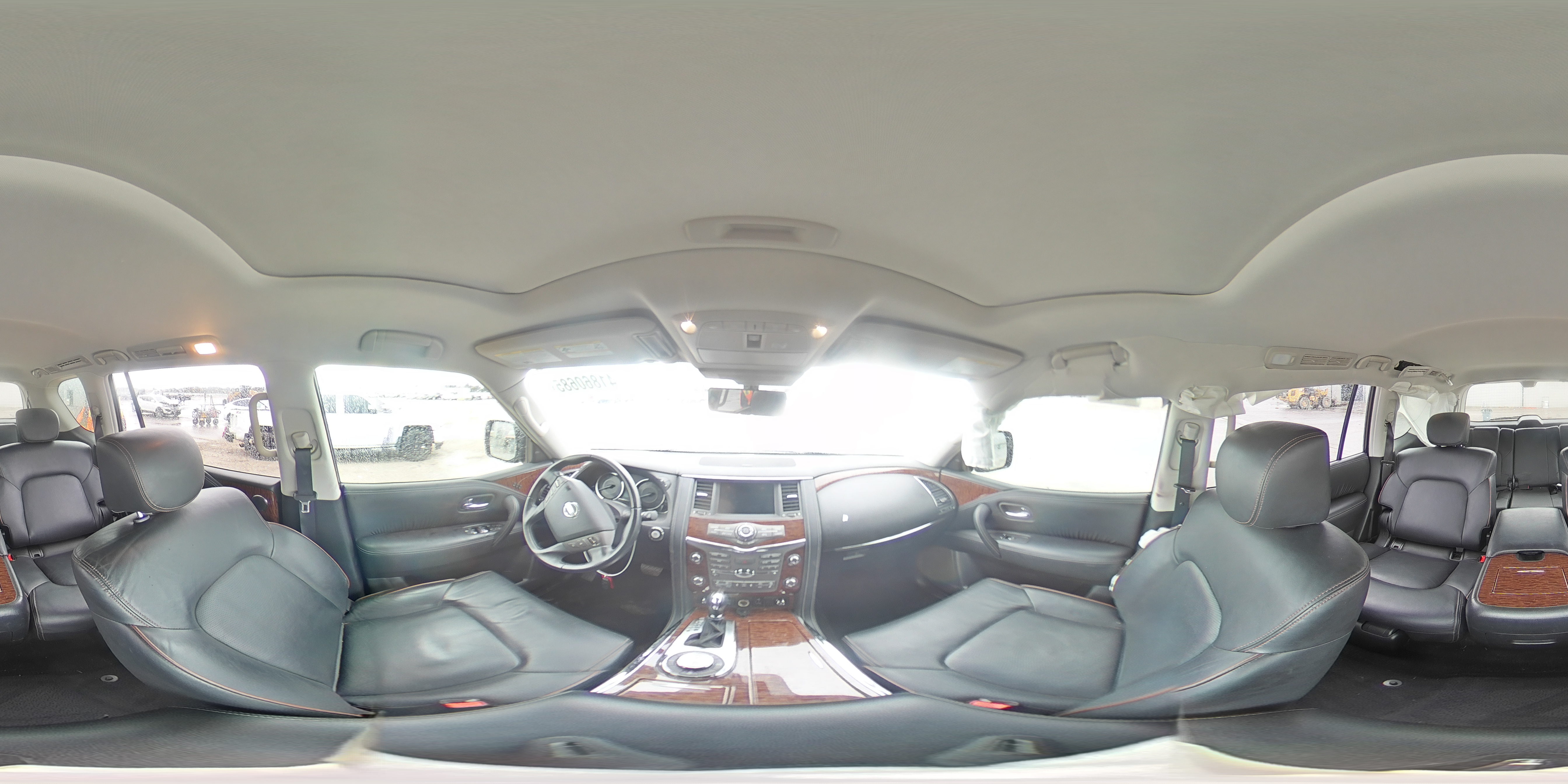 2020 Nissan Armada - Image 14