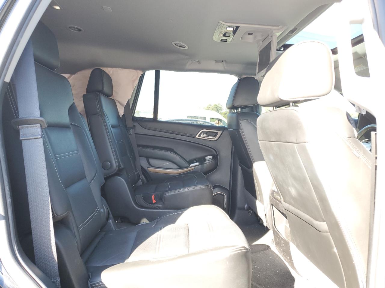 2020 GMC Yukon - Image 11