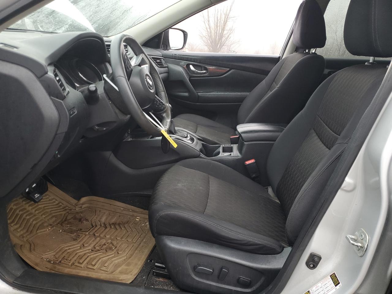 2017 Nissan Rogue - Image 7