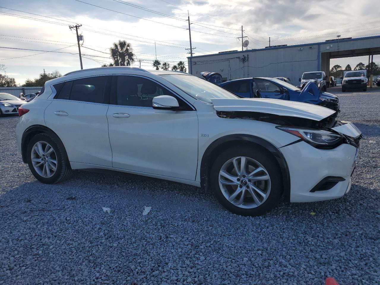 2019 Infiniti QX30 - Image 4