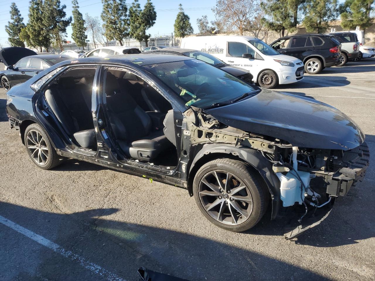 2016 Toyota Camry - Image 4