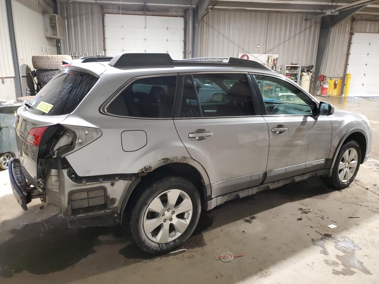 2011 Subaru Outback - Image 3