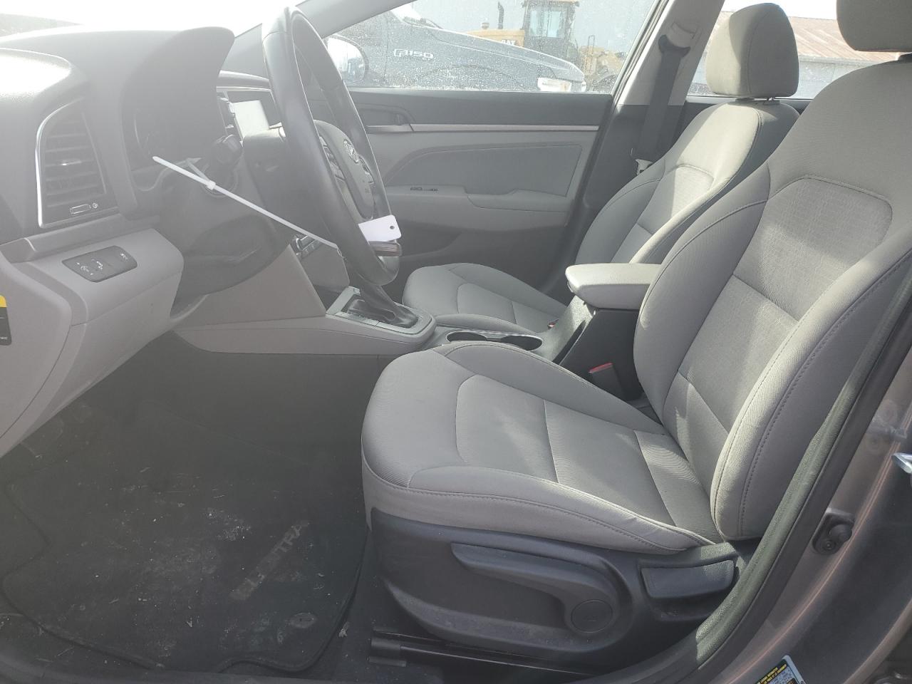2018 Hyundai Elantra - Image 7