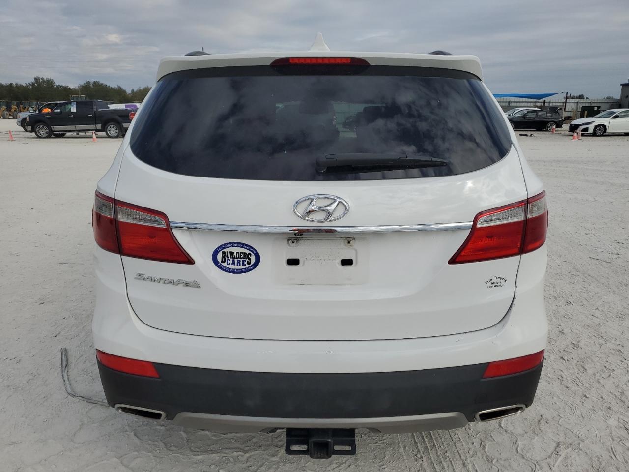 2014 Hyundai Santa Fe - Image 6