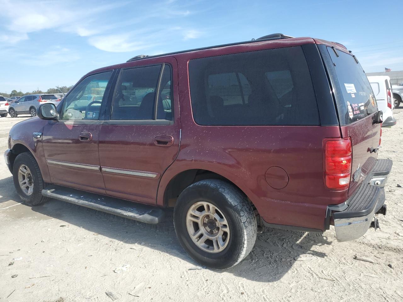 2001 Ford Expedition - Image 2