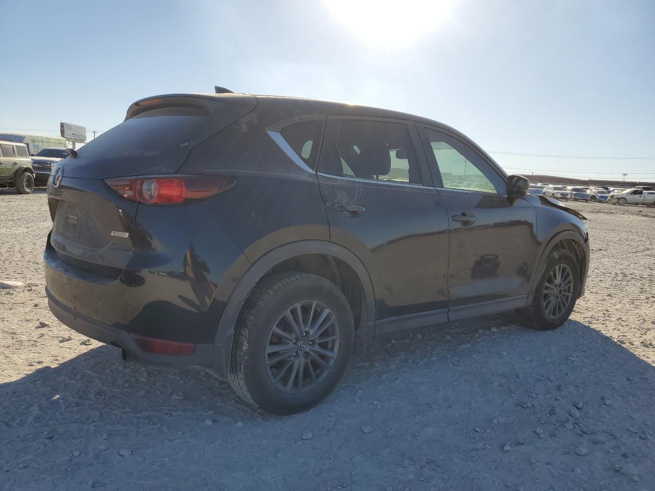 2017 Mazda CX-5 - Image 3