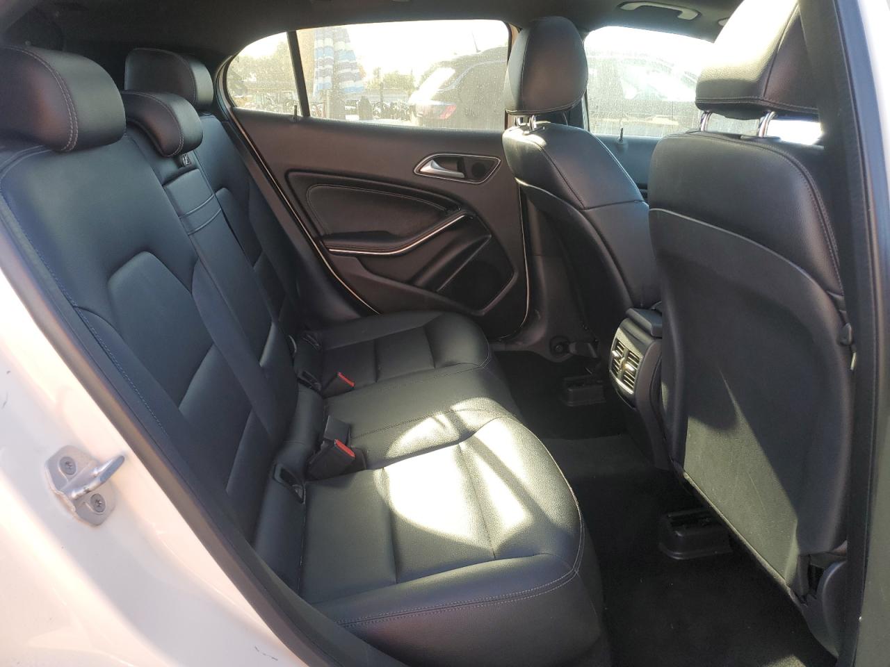 2017 Mercedes-Benz GLA-klasse - Image 12