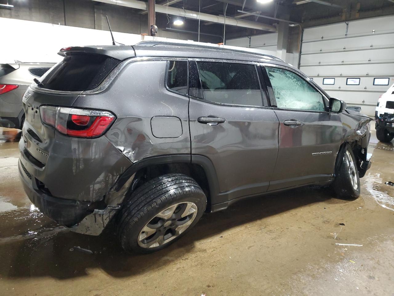 2018 Jeep Compass - Image 3