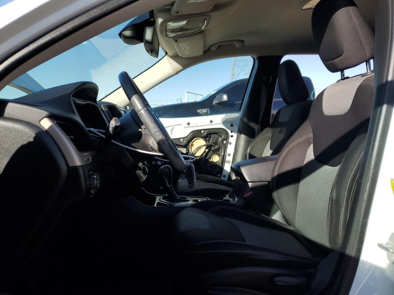 2014 Jeep Grand Cherokee - Image 7