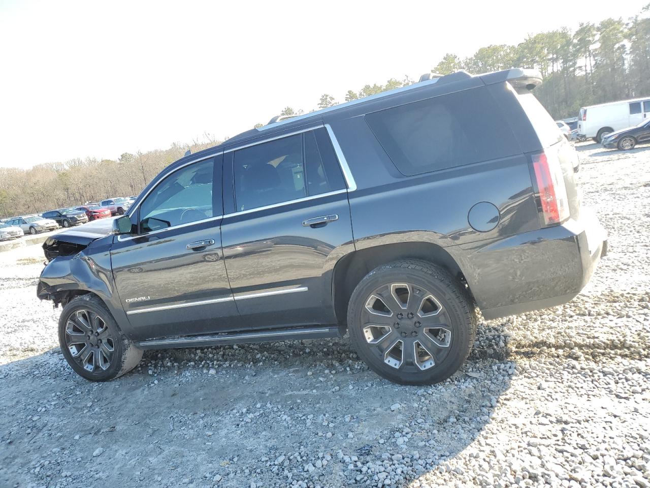 2020 GMC Yukon - Image 2