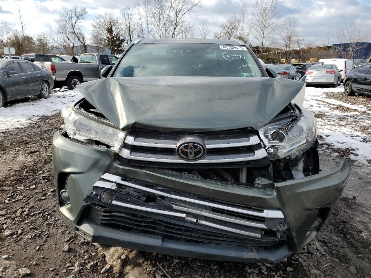2019 Toyota Highlander - Image 5