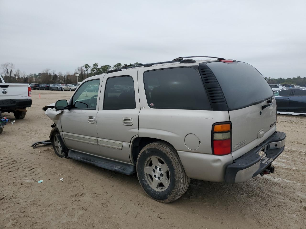 2005 Chevrolet Tahoe - Image 2