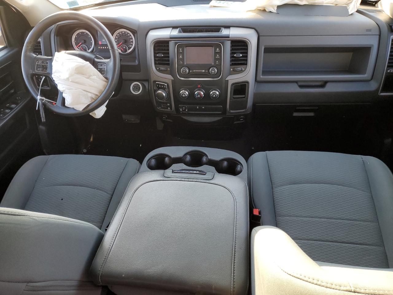 2016 RAM 1500 - Image 8