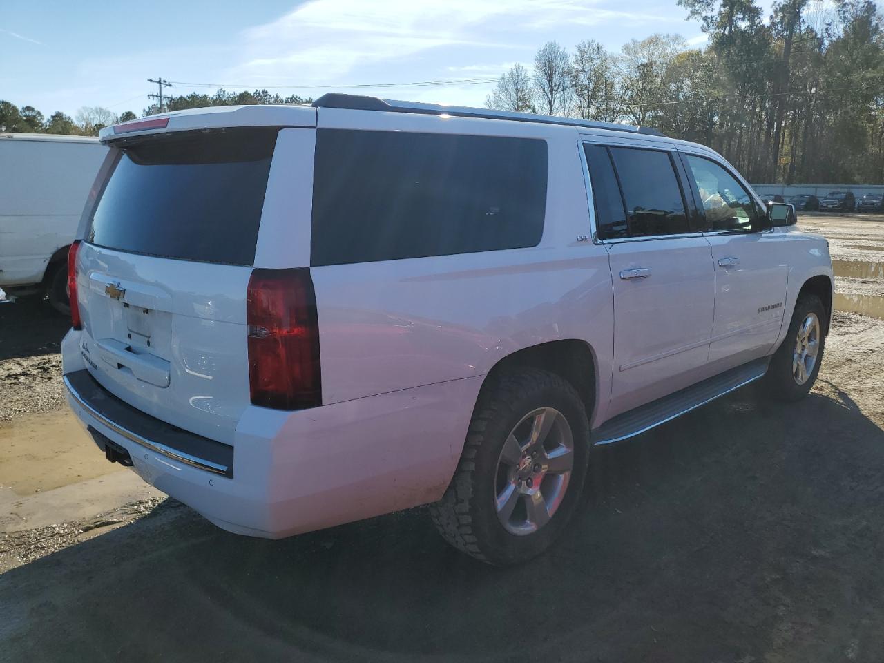2015 Chevrolet Suburban - Image 3