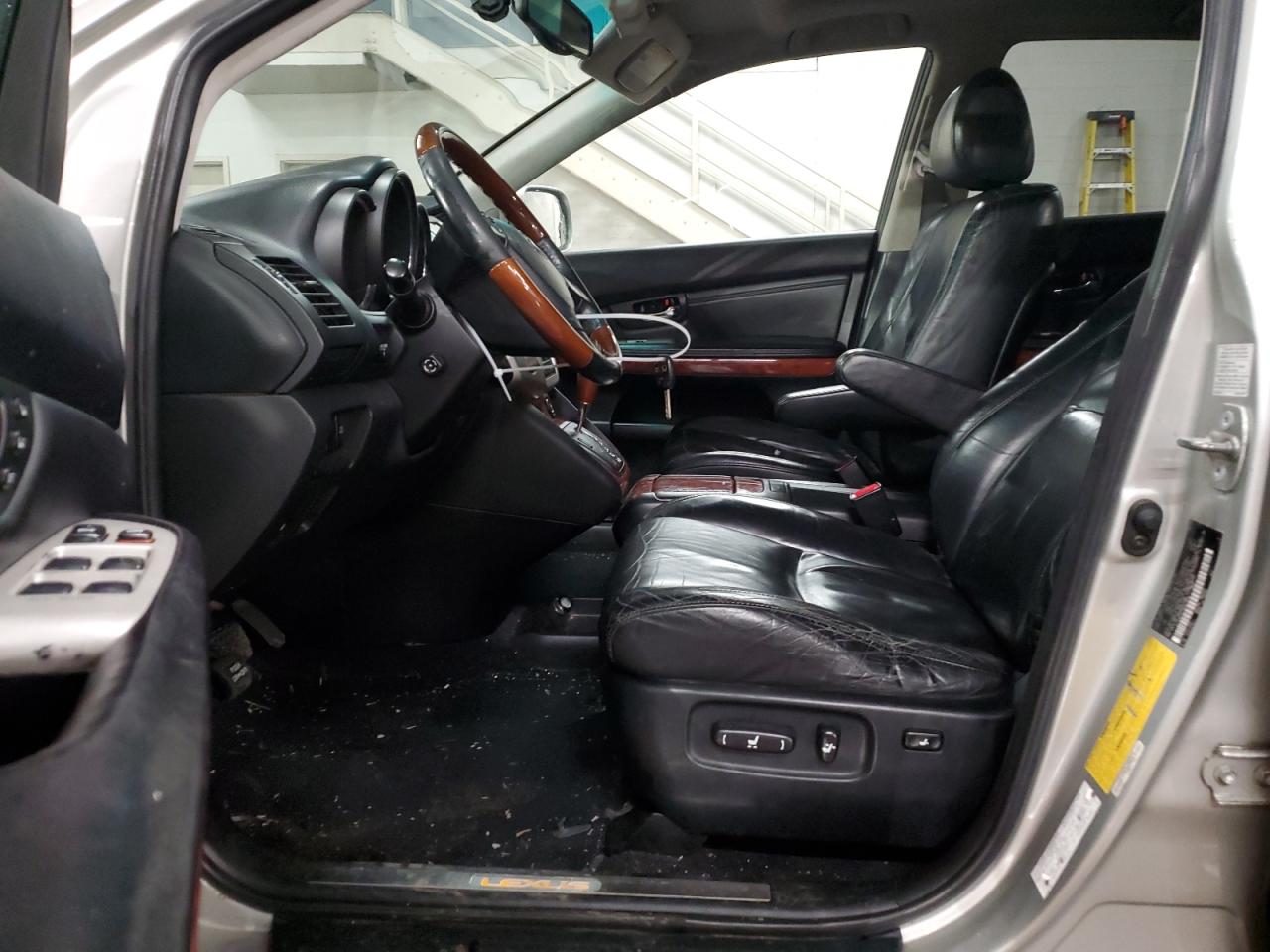 2004 Lexus RX - Image 7