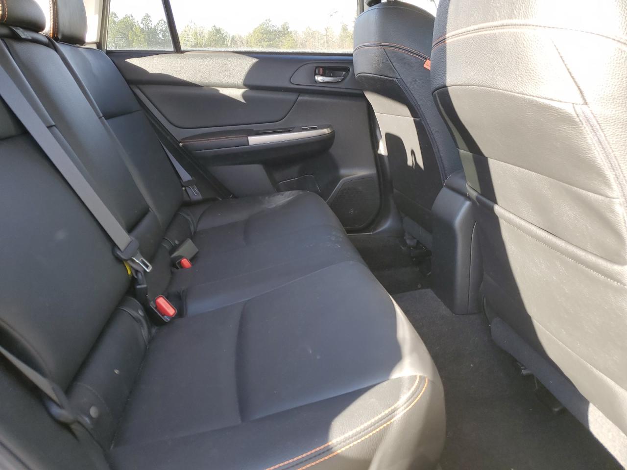 2016 Subaru XV - Image 12