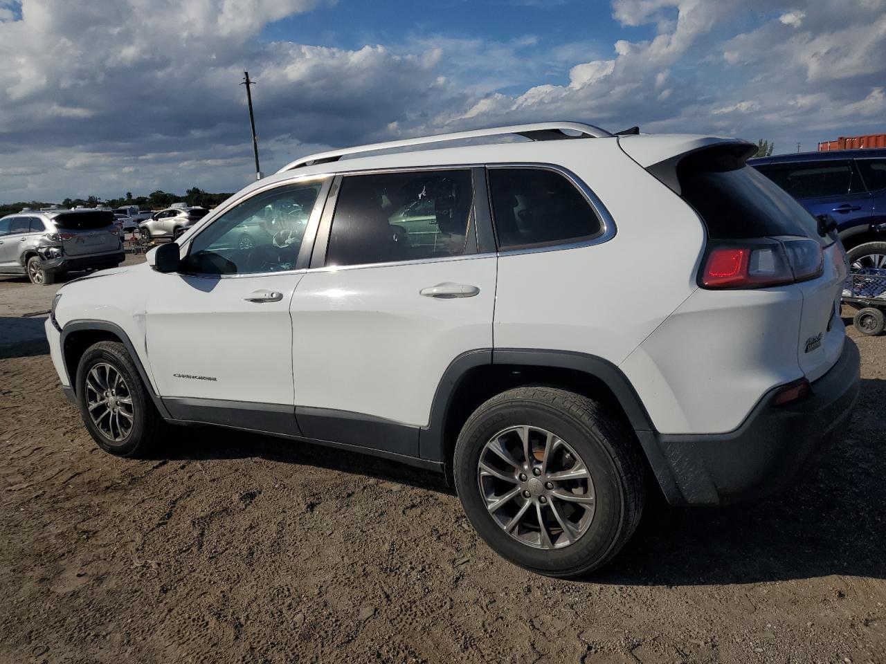 2019 Jeep Grand Cherokee - Image 2