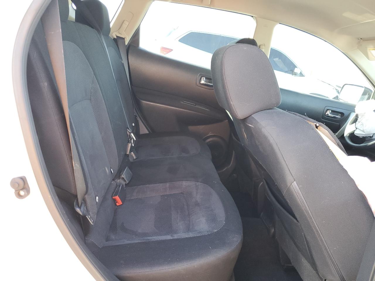 2013 Nissan Rogue - Image 11