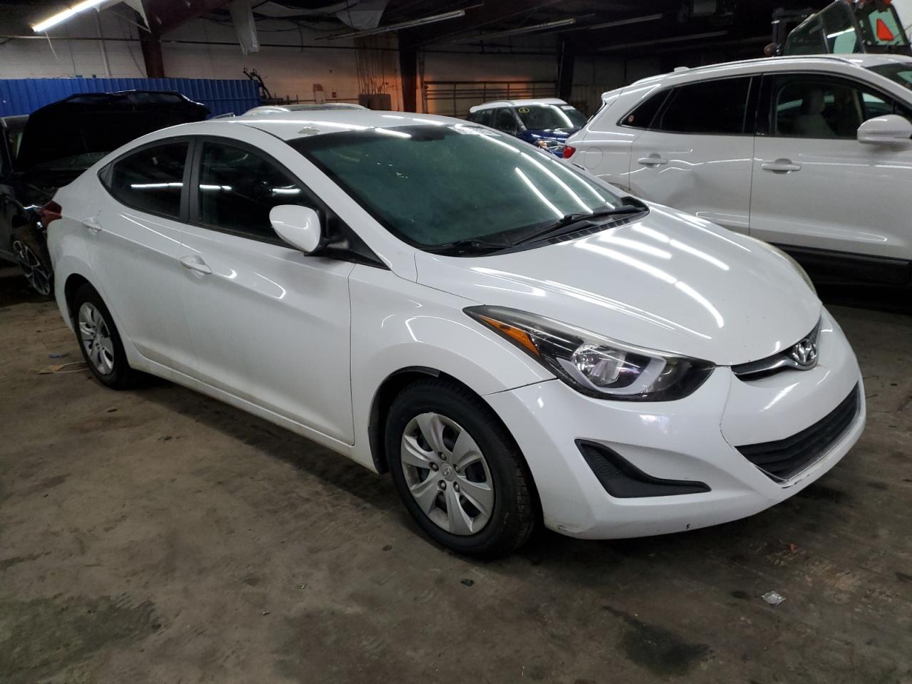 2016 Hyundai Elantra - Image 4