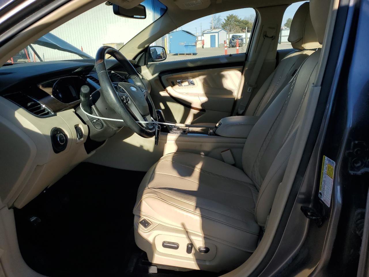 2013 Ford Taurus - Image 7