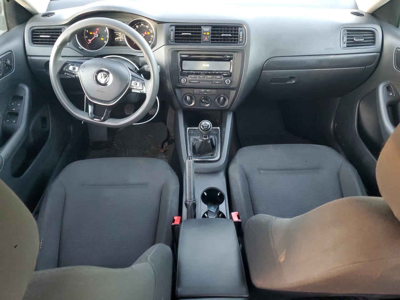 2015 Volkswagen Jetta - Image 8