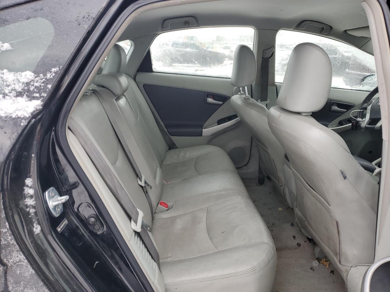 2011 Toyota Prius - Image 10